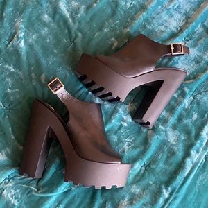 Size 8 Forever 21 Platforms